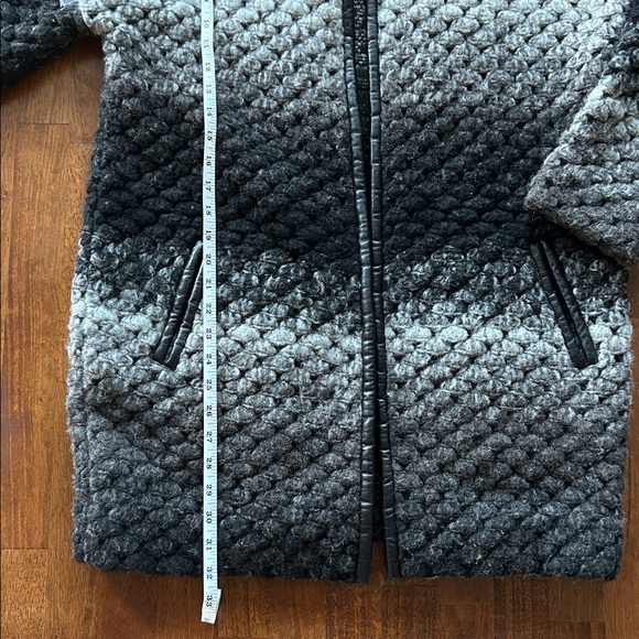 7 For All Mankind Size M Wool Cardigan Lamb Leather Accents Heavyweight Luxury - Picture 7 of 10